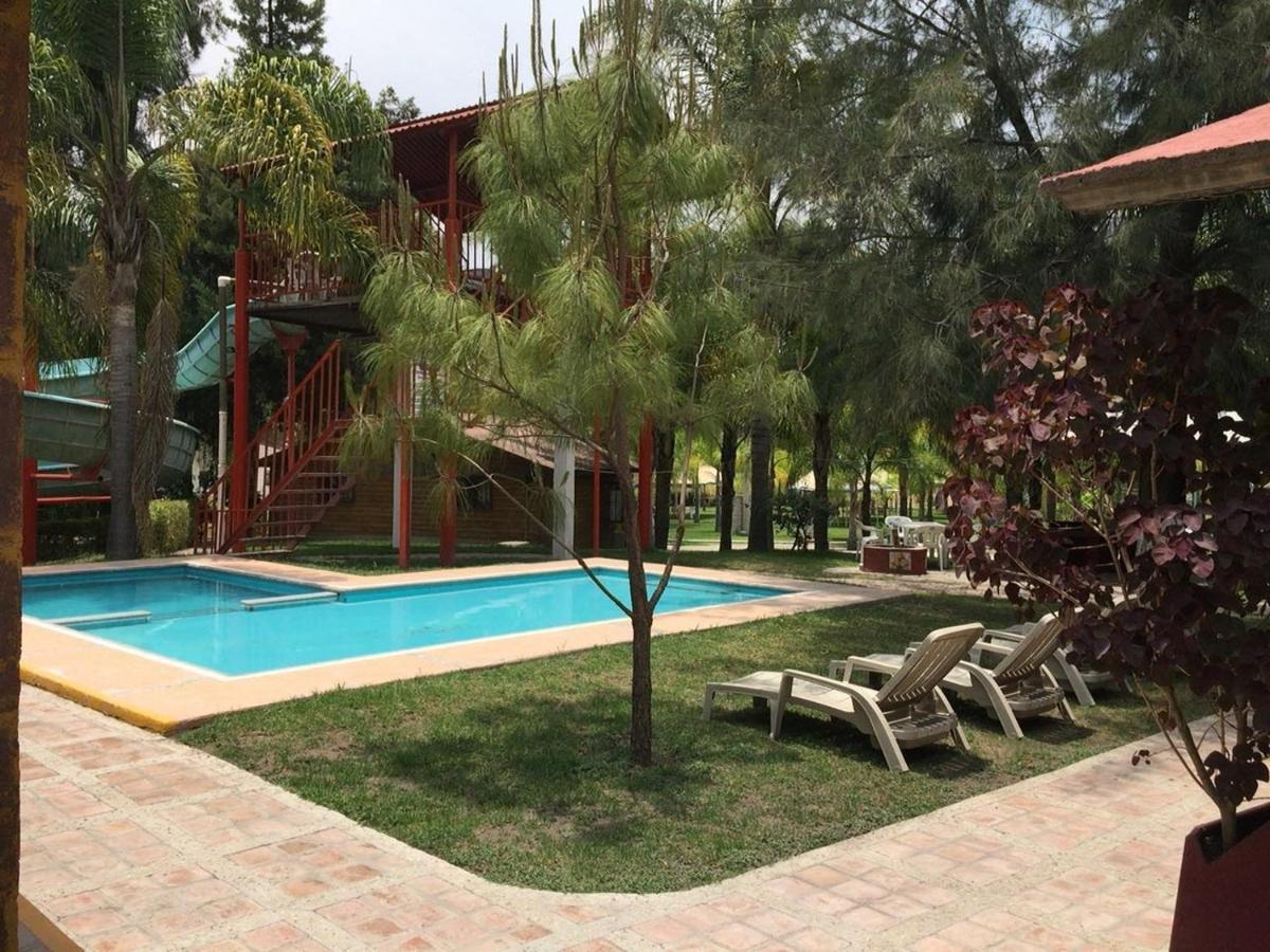 Parque Girasoles Balneario & Cabanas San Francisco del Rincón Buitenkant foto